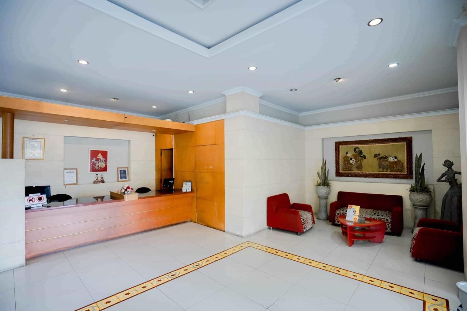 Cakra Kembang Hotel Kejayan Esterno foto